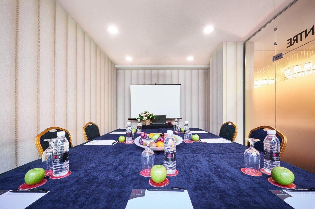 Hotel Metropolitan Sofia, A Member Of Radisson Individuals 4*